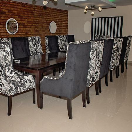 Savannah Guest House Polokwane Ngoại thất bức ảnh