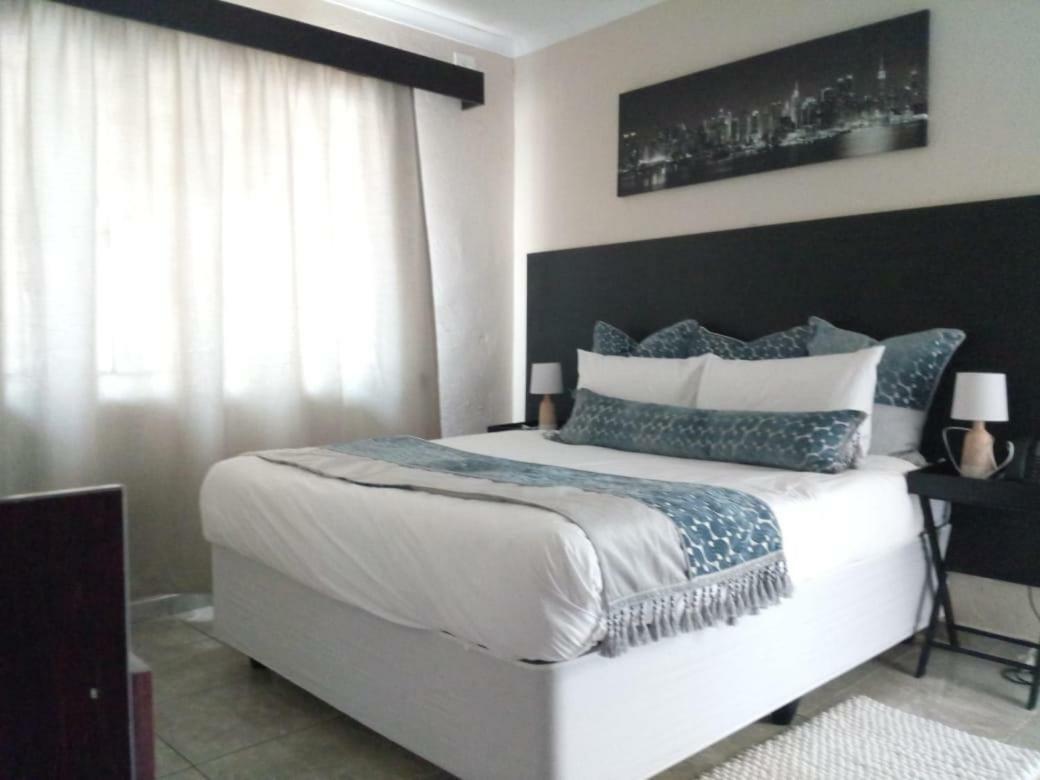 Savannah Guest House Polokwane Ngoại thất bức ảnh