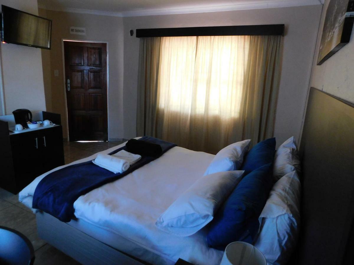 Savannah Guest House Polokwane Ngoại thất bức ảnh
